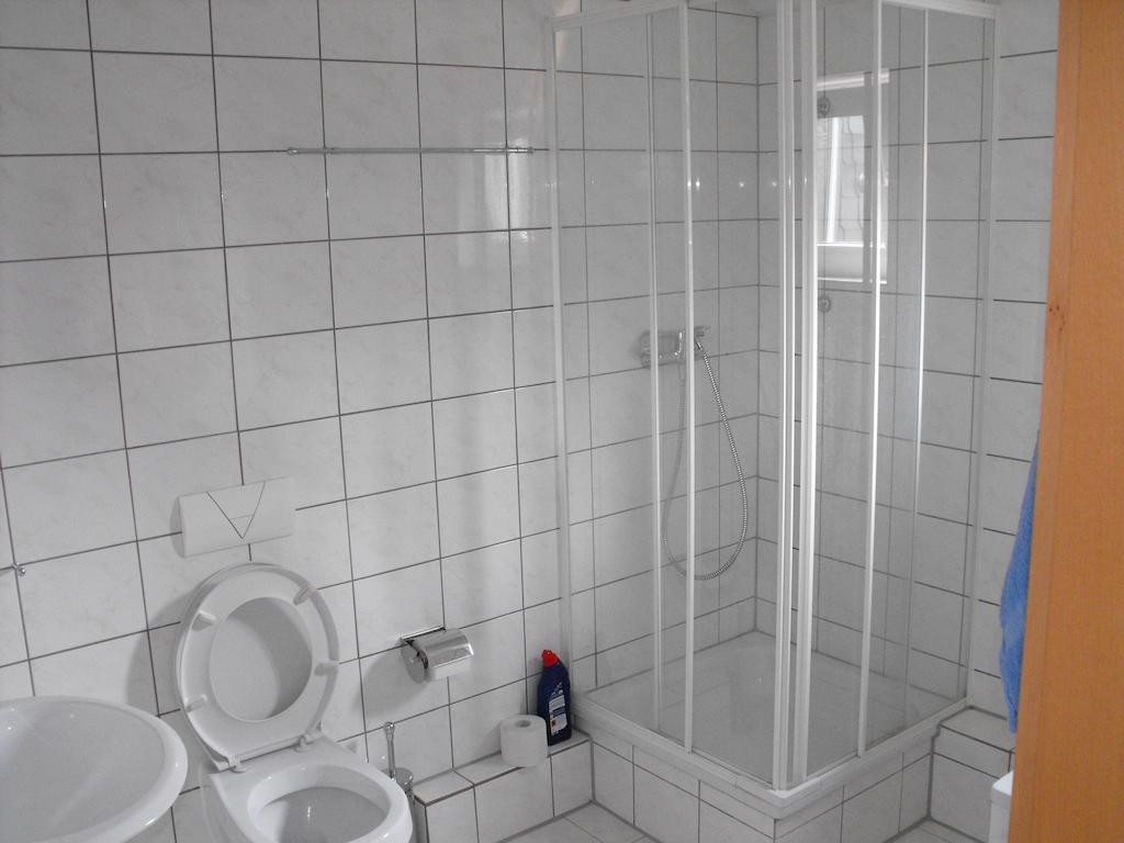 Ferienwohnungen In Moenchengladbach חדר תמונה